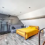 Appartement Lovely In With Wifi