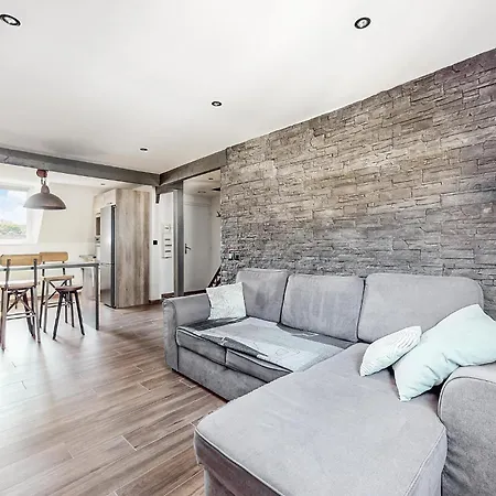 Lovely In With Wifi Apartment